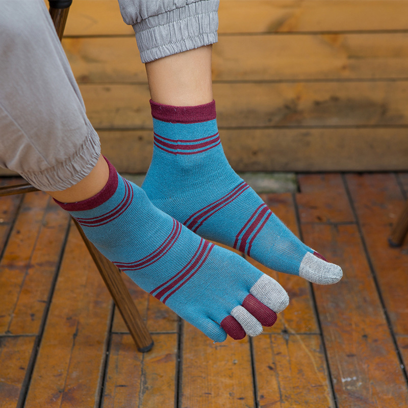 1/5 Pasang Kaus Kaki Pria Berg - Toe Sock Split ulasan dan harga