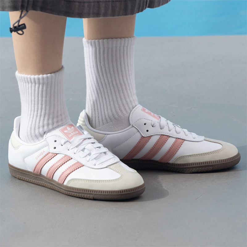Sepatu kasual olahraga wanita  - Adidas Shoes Superstar ulasan dan harga